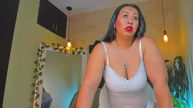 Snapshot of Fransheska-mon chatting on May 9, 2026, 6:57 pm Fransheska-mon online show from May 9, 2026, 6:57 pm