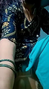 gunjan22 online show from January 3, 2025, 4:16 pm