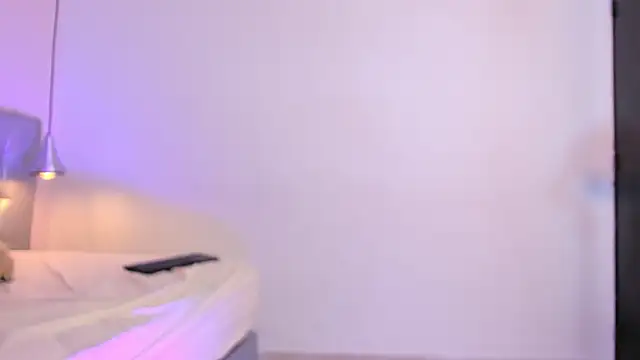 Axel brunette1 online show from February 17, 2025, 10:58 pm