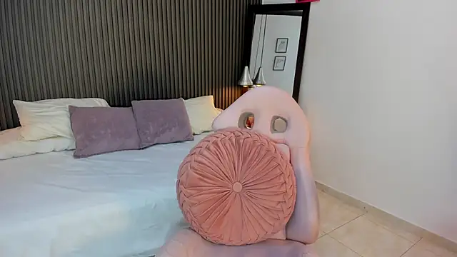 Axel brunette1 online show from March 22, 2026, 11:41 pm