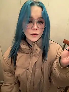 MaddisonHaas online show from November 17, 2025, 12:49 am