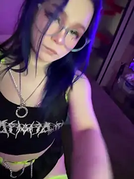 MaddisonHaas online show from December 21, 2025, 11:45 pm