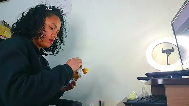 Samary thomas online show from November 29, 2025, 2:03 am