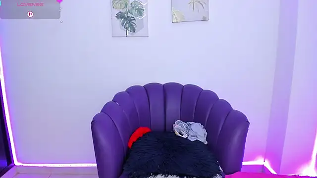 Marian Boobs online show from June 4, 2026, 4:35 pm