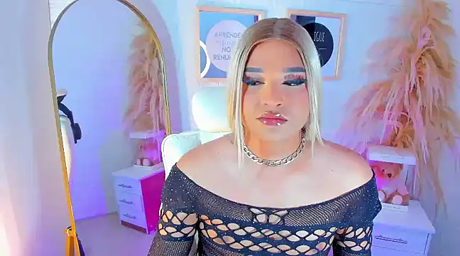 Elody Preysler69 online show from January 27, 2025, 8:40 am