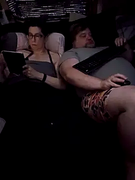 alienbunny online show from January 19, 2025, 5:05 am