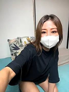 ayu0009rrr online show from November 13, 2025, 6:07 pm