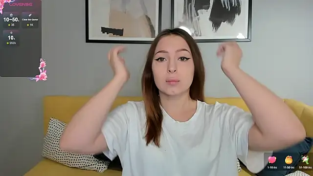 KetrinWhite online show from November 26, 2025, 1:39 am