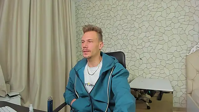 MateoBenjaminX online show from December 15, 2024, 3:31 pm