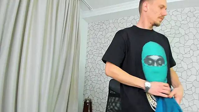 MateoBenjaminX online show from January 30, 2025, 5:17 pm