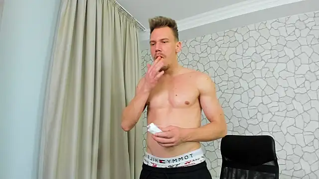 MateoBenjaminX online show from February 19, 2025, 10:09 pm