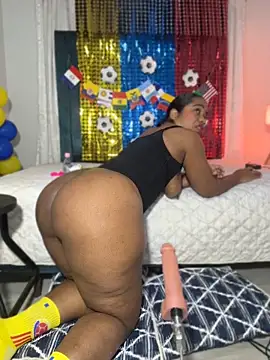 Snapshot of sweetebony_970 chatting on June 19, 2026, 12:42 pm sweetebony 970 online show from June 19, 2026, 12:42 pm