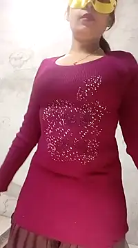 Shanaya Hotty online show from December 10, 2024, 7:00 pm