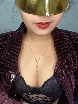 Shanaya Hotty online show from December 17, 2024, 7:04 pm