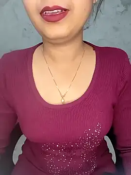 Shanaya Hotty online show from December 25, 2024, 5:05 pm