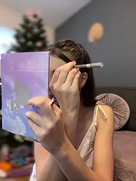 Snapshot of Mia_Ethan chatting on January 6, 2025, 8:14 am Mia Ethan online show from January 6, 2025, 8:14 am