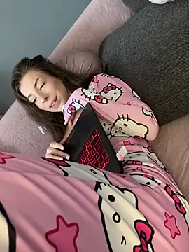 Snapshot of Mia_Ethan chatting on February 17, 2025, 10:51 am Mia Ethan online show from February 17, 2025, 10:51 am