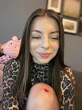 Snapshot of Mia_Ethan chatting on February 21, 2025, 2:48 pm Mia Ethan online show from February 21, 2025, 2:48 pm