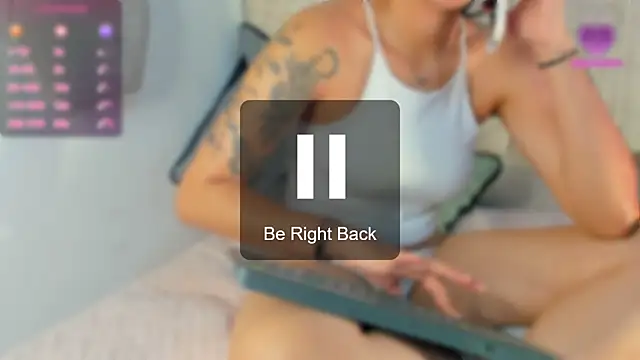  maria foxx  online show from January 22, 2025, 4:33 pm