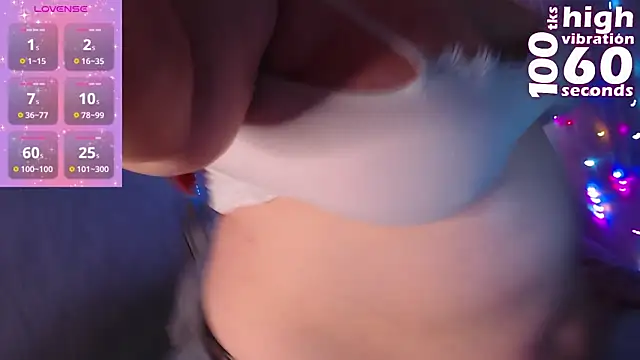 missmaya l online show from December 8, 2024, 2:41 pm