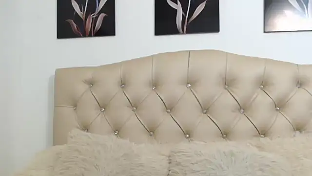 amaranta f00x online show from March 18, 2025, 12:47 pm