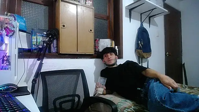 esjrobles online show from February 11, 2025, 3:29 am