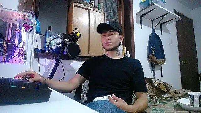 esjrobles online show from February 14, 2025, 4:04 am