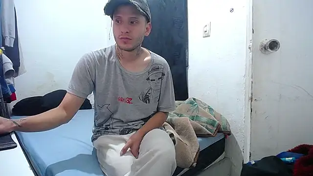 esjrobles online show from October 15, 2025, 5:02 pm