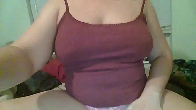 TrixiTessa online show from December 2, 2025, 5:24 am