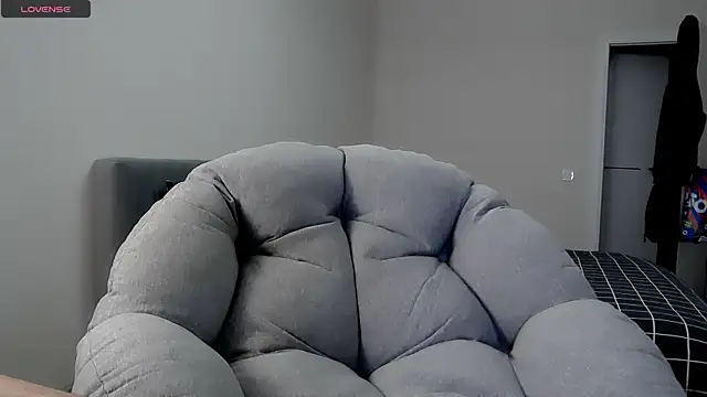 Dasha M online show from September 19, 2025, 4:29 pm