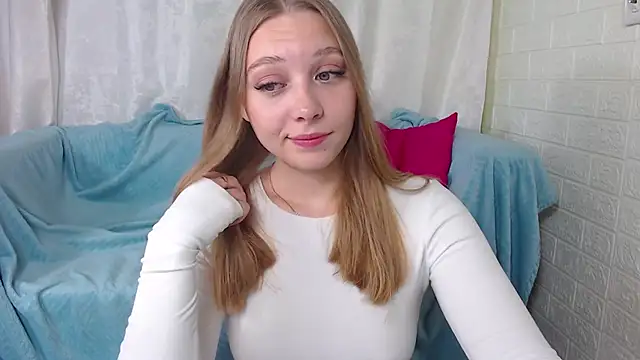 bellaa love  online show from September 24, 2025, 12:25 am