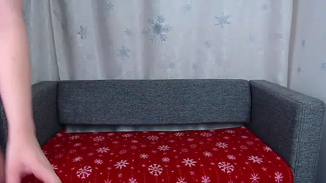 bellaa love  online show from December 1, 2025, 12:15 am