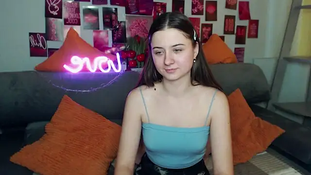 MilanaRoza online show from November 8, 2025, 10:48 am