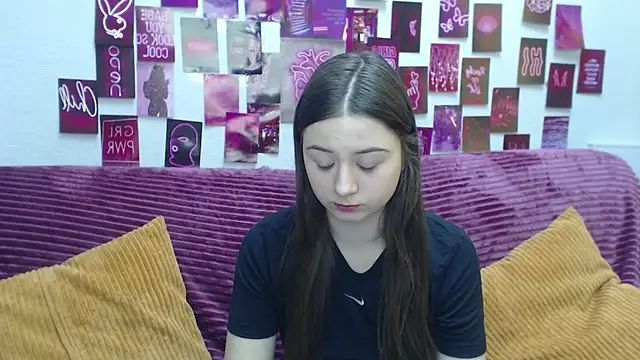 MilanaRoza online show from March 15, 2026, 6:08 am