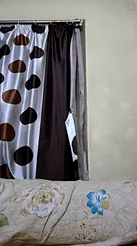 yoursweety09 online show from January 22, 2025, 2:35 pm