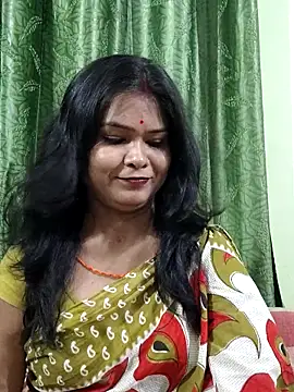 yoursweety09 online show from November 6, 2025, 8:04 am