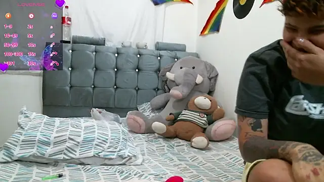 pamelaykamila online show from November 13, 2025, 6:12 am