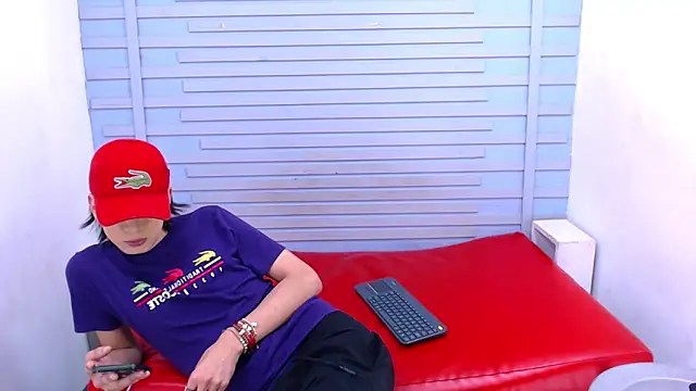 Eban Dustan online show from February 18, 2025, 10:47 pm