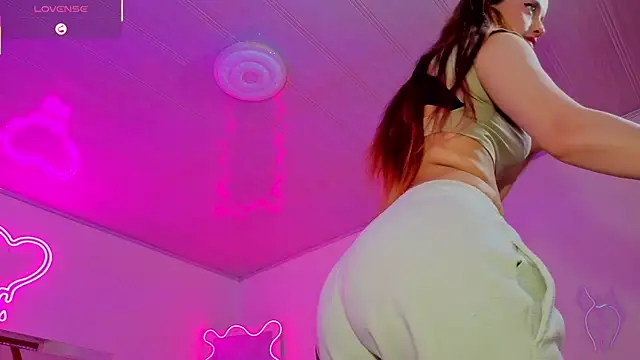 Laylafoxy tay online show from September 18, 2025, 3:08 am