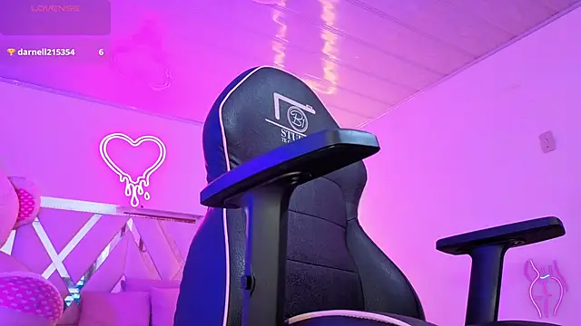 Laylafoxy tay online show from October 12, 2025, 3:38 am