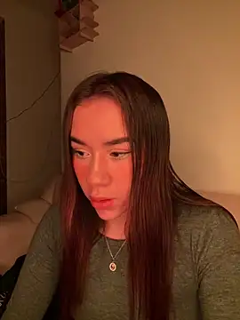 Snapshot of Im_Valen_Cute chatting on May 17, 2026, 11:34 pm Im Valen Cute online show from May 17, 2026, 11:34 pm