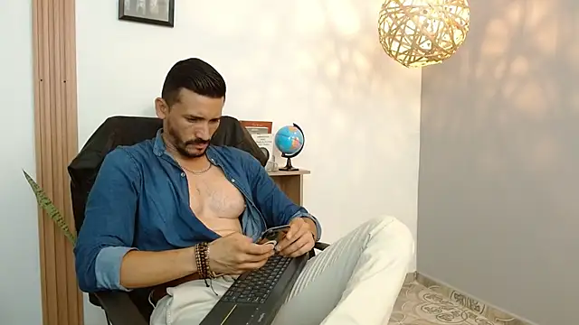 Reiko 85  online show from February 7, 2025, 6:13 pm