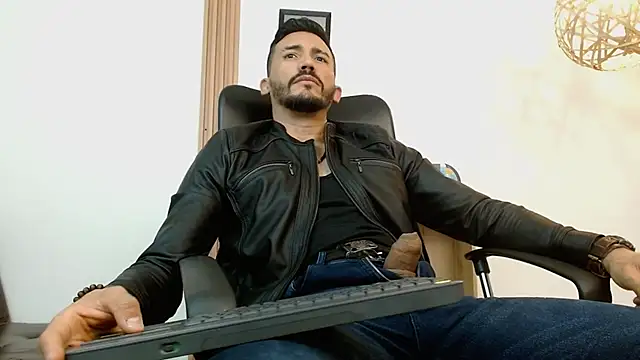 Reiko 85  online show from February 15, 2025, 10:31 pm