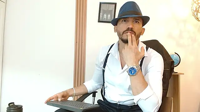 Reiko 85  online show from September 17, 2025, 2:52 pm