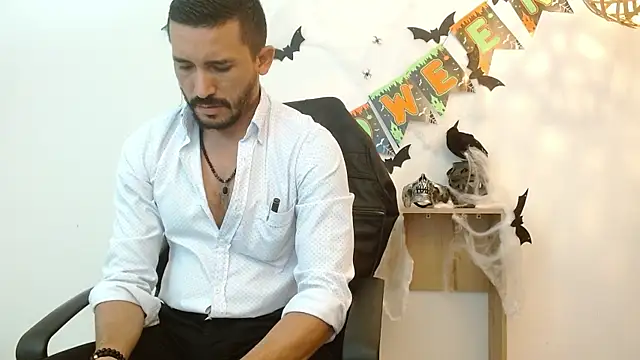 Reiko 85  online show from October 9, 2025, 7:12 pm