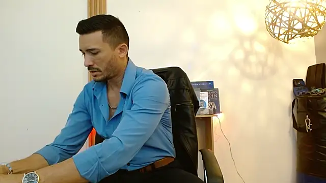 Reiko 85  online show from November 10, 2025, 2:49 pm