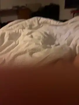 Layzeee online show from May 1, 2026, 1:05 pm