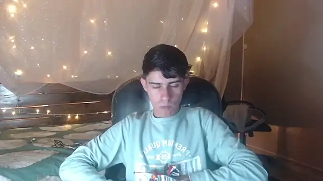 Dyla n18 online show from January 30, 2025, 11:24 pm