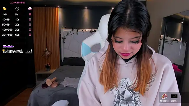 Snapshot of Antonella_Torres2 chatting on January 29, 2025, 3:33 am Antonella Torres2 online show from January 29, 2025, 3:33 am