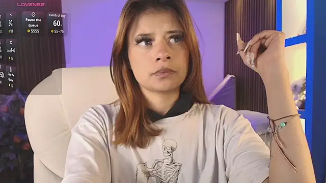 Snapshot of Antonella_Torres2 chatting on November 12, 2025, 3:29 am Antonella Torres2 online show from November 12, 2025, 3:29 am